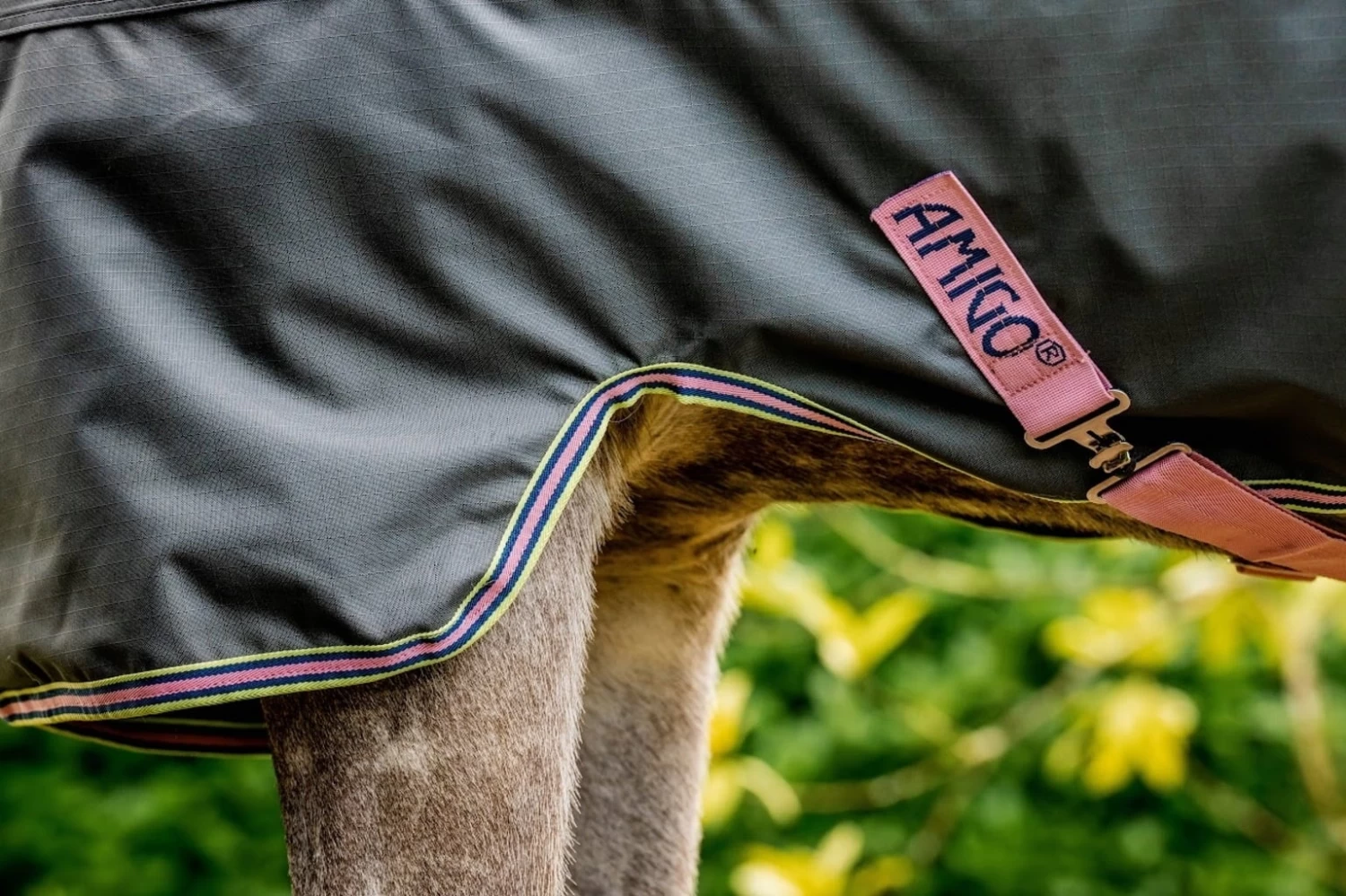 Horseware Ireland Amigo Hero Ripstop Lite Shadow / Rose & Navy, 140 Cm – Bild 3